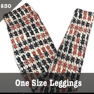 Lularoe Queen of Hearts ♥️ Army of cards Leggings